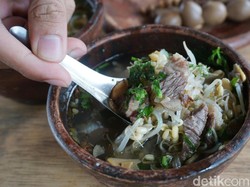 Makan Soto Murah Meriah Sambil Menikmati Pemandangan Sawah