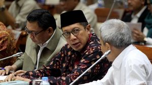 Rapat di DPR, Menag Paparkan Evaluasi Haji 2017