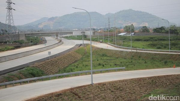 Perjalanan Tol Soroja: dari Pembebasan Lahan Sampai Diresmikan Jokowi