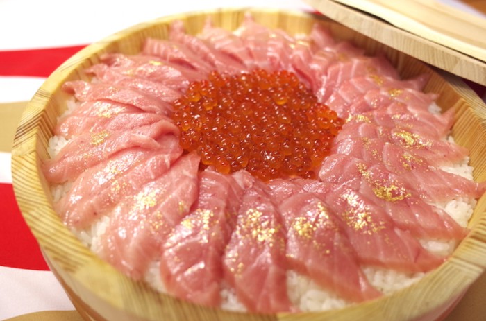 Sushi Cake di Jepang Kini Hadir Lagi dengan Diameter Lebih Besar!