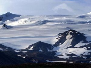 Salah Satu Gunung Api Terkuat di Eropa Beri Sinyal Bangun dari Tidur