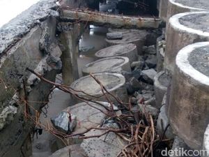 Ombak Palabuhanratu Rusak Jogging Track Senilai Miliaran Rupiah Ombak Palabuhanratu Rusak Jogging Track Senilai Miliaran Rupiah