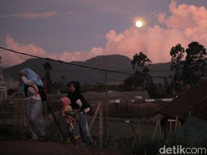 Prakiraan Cuaca Bandung, Jumat 22 Desember 2023: Berawan Prakiraan Cuaca Bandung, Jumat 22 Desember 2023: Berawan