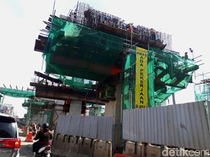 Sandiaga Bantah LRT Tak Siap Digunakan Saat Asian Games