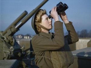 Museum Inggris Punya Foto Langka Perang Dunia II yang Warna-warni