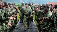 Pangkostrad Tutup Latihan Standarisasi Prajurit Kostrad