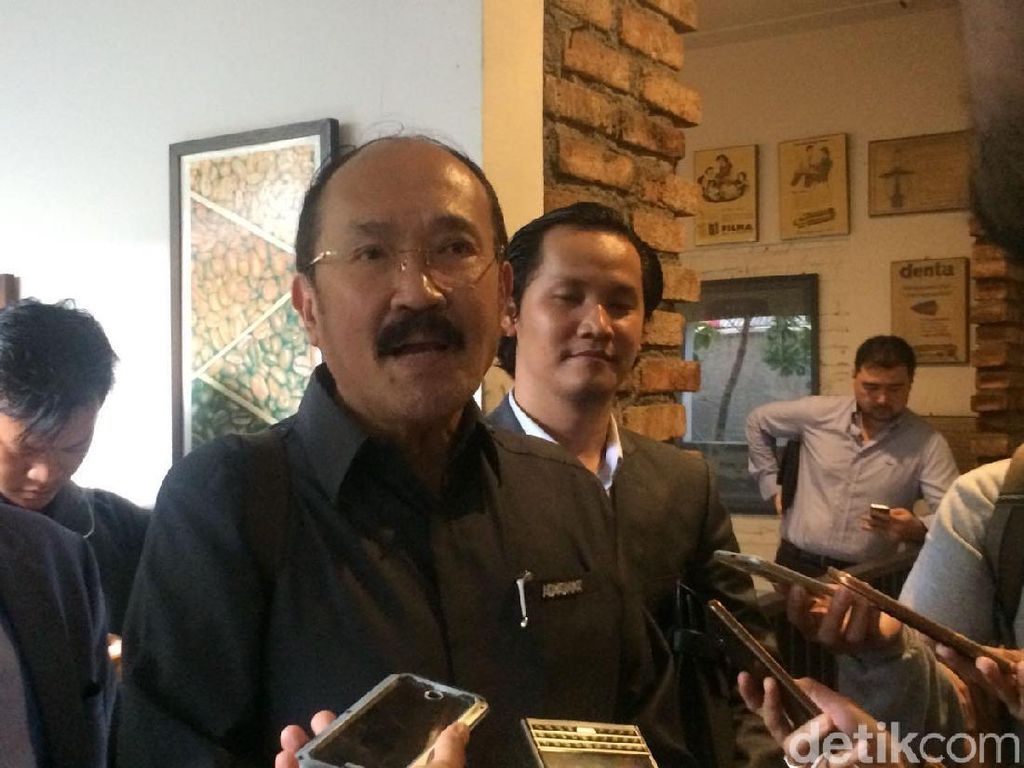 Pengacara Novanto: Praperadilan Gugur Kalau Dakwaan Sudah Dibacakan Pengacara Novanto: Praperadilan Gugur Kalau Dakwaan Sudah Dibacakan