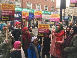 Heboh Video Wanita Suruh Lepas Jilbab di McDonalds, 50 Hijabers London Demo