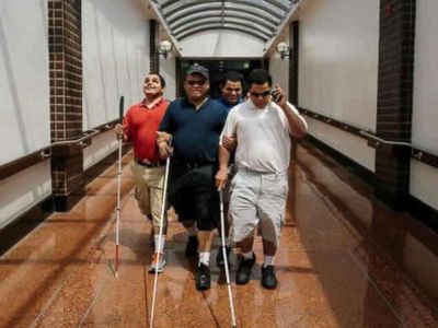 Sederet Prestasi Kembar Tiga Tunanetra asal Virginia