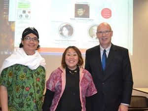 Putri Gus Dur Bahas Ayahnya di Melbourne