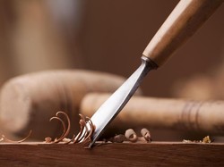 Pecahkan Jerawat Pakai Pisau Pahat Kayu, Pria Ini Kena Infeksi Fungi