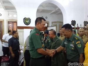 Pangdam III Siliwangi Lepas Tim Survey Tangani Sungai Citarum