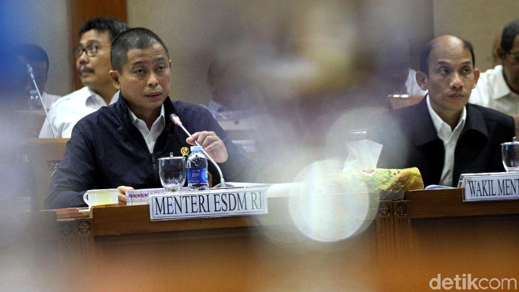 Jonan Bahas Freeport Hingga Penyederhanaan Listrik Jonan Bahas Freeport Hingga Penyederhanaan Listrik