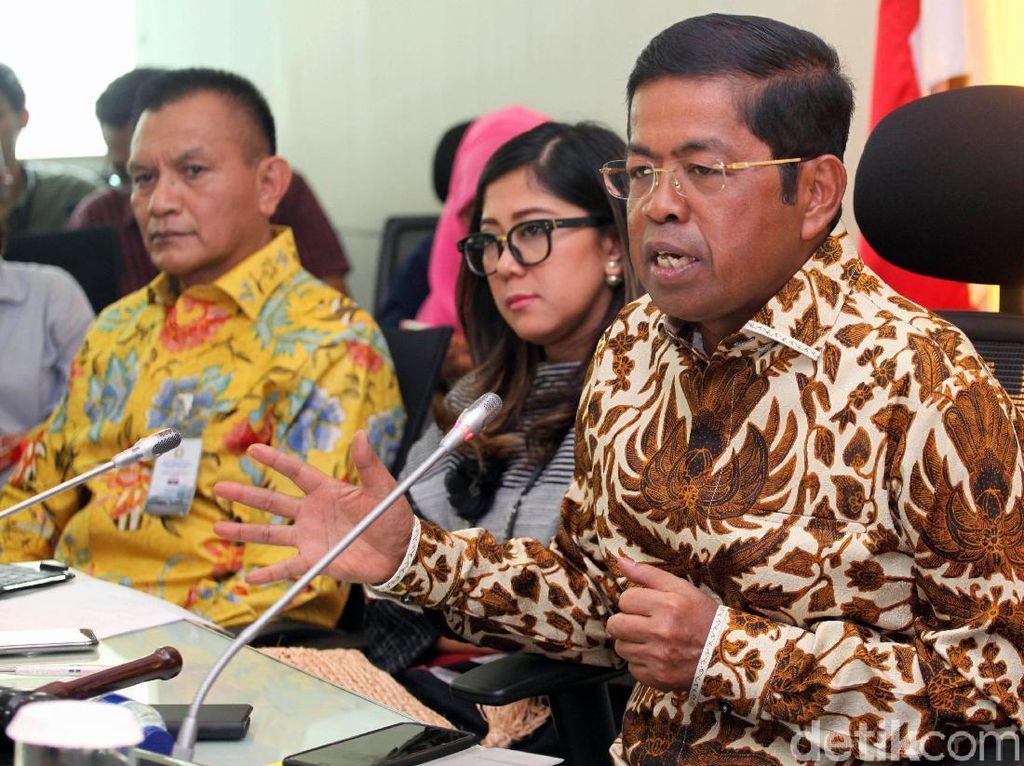 Idrus Marham Pamer Lagi Bertemu Jokowi Idrus Marham Pamer Lagi Bertemu Jokowi