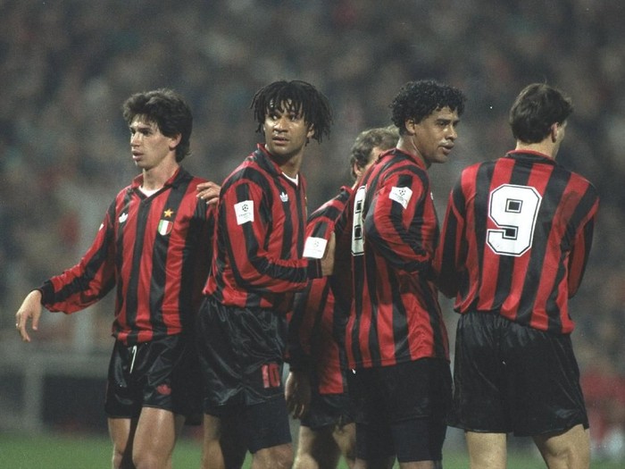 AC Milan Players forming a wall
9 Dec 1992: AC Milan Players Demetrio Albertini, Ruud Gullit, Frank Rijkaard and Marco Van Basten form a wall in the European Cup match against PSV Eindhoven. AC Milan won the match 2-1. \ Mandatory Credit: Chris Cole/Allsport