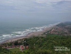 Pesona Pantai Parangtritis yang Bikin Terhipnotis