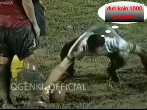 Mandi Lumpur Ala Timnas Indonesia