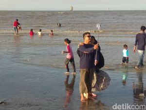 Foto: Ini Nih Pantai yang Hits di Karawang