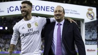Rafael Benitez menggantikan Mariano Garcia Remon sebagai pelatih Castilla pada 1993 sampai 1995. Juni 2015, Benitez diangkat sebagai pelatih Madrid tapi cuma bertahan setengah musim. Foto: Gonzalo Arroyo Moreno/Getty Images