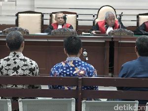 Terbukti Terima Suap, 3 Pimpinan DPRD Kota Mojokerto Divonis 4 Tahun Terbukti Terima Suap, 3 Pimpinan DPRD Kota Mojokerto Divonis 4 Tahun