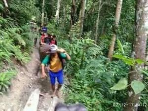 Miris! Warga di Sulsel Tandu Jenazah 36 Km karena Tak Ada Biaya