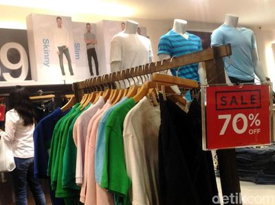 Deretan Produk Diskon di GAP Grand Indonesia Jelang Tutup
