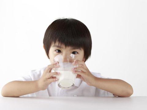 Cara Bedakan Ruam Akibat Alergi Susu atau Intoleransi Laktosa