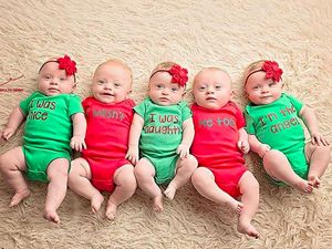 Gemas Banget Lihat Pose-Pose Bayi Kembar 5 Ini