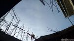Penampakan Tribune Stadion Barombong yang Ambruk