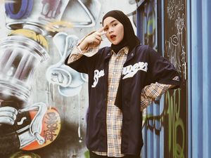 Foto: Pesona Penyanyi Sivia Blink Setelah Berhijab