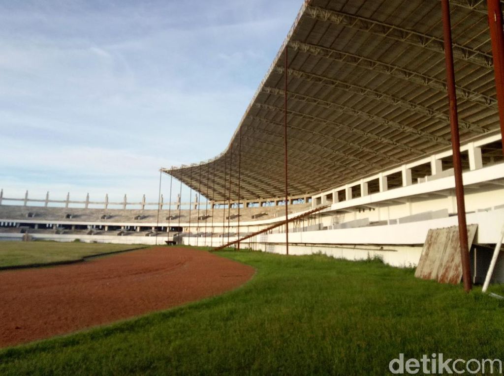 Menanti Jawaban Plt Gubernur Soal Danny Minta Tuntaskan Stadion Barombong