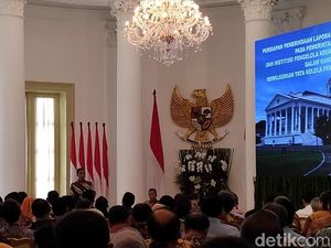 Jokowi Pimpin Rapat soal Bantuan Beras untuk 15 Juta Rakyat RI