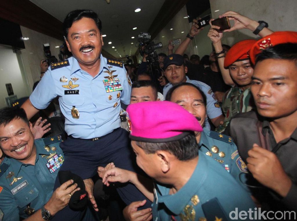 Disetujui DPR Jadi Panglima, Marsekal Hadi: Rasanya Plong Disetujui DPR Jadi Panglima, Marsekal Hadi: Rasanya Plong