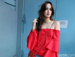 Rahasia Nia Ramadhani Tetap Menarik Meski Punya Tiga Anak