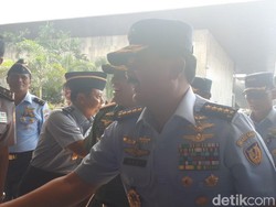 DPR Selesai Periksa Administrasi, Marsekal Hadi Sampaikan Visi Misi