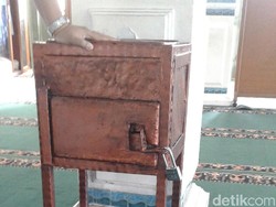 ABG di Tangerang Diamankan Hendak Curi Kotak Amal, Alasannya untuk Makan