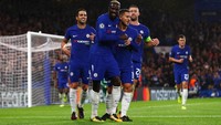7. Chelsea cuma bisa membalas satu gol saat disingkirkan Barcelona dengan agregat 1-4. Sebiji gol itu membuat Chelsea punya 17 gol di Liga Champions musim ini (rata-rata 2,13 gol per laga). (Foto: Clive Rose/Getty Images)