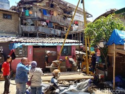 Jurnalis Foto Bandung Diancam Saat Meliput Rumah Deret Tamansari