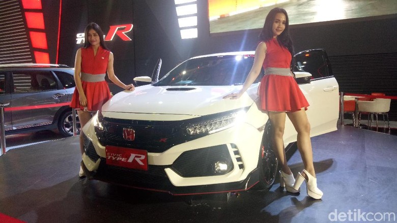 Honda Luncurkan Civic Type R di Makassar