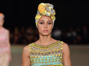 Kalahkan Gigi dan Bella Hadid, Ini Sosok Model of the Year 2017 Kalahkan Gigi dan Bella Hadid, Ini Sosok Model of the Year 2017
