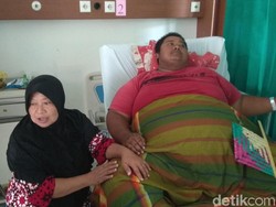 Sering Makan Sisa Katering, Pria di Karawang Ini Obesitas Ekstrem