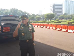 Komisi I Imbau Pemerintah Bahas Polemik Mutasi oleh Jenderal Gatot Komisi I Imbau Pemerintah Bahas Polemik Mutasi oleh Jenderal Gatot