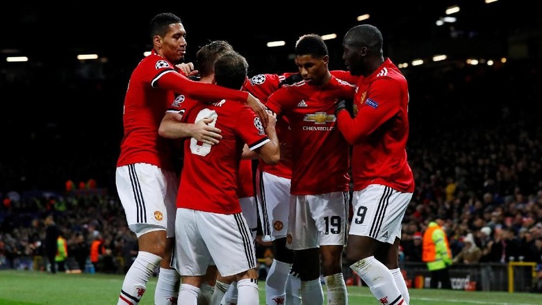 Owen Nilai Metode Mourinho Bikin MU Jadi Ancaman di Liga Champions Owen Nilai Metode Mourinho Bikin MU Jadi Ancaman di Liga Champions