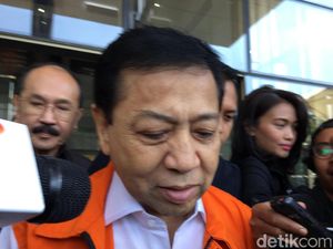Novanto Minta Cabut Status Tersangka Lagi hingga Soroti Penyidik KPK Novanto Minta Cabut Status Tersangka Lagi hingga Soroti Penyidik KPK