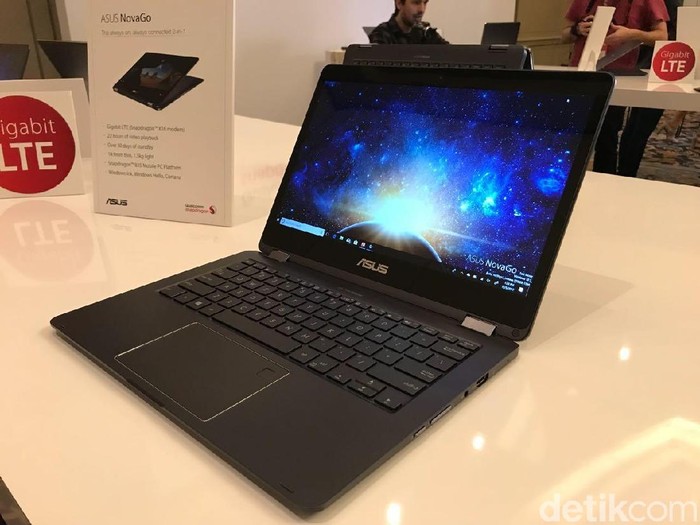 Asus NovaGo. Foto: Adi Fida Rachman/detikINET Asus NovaGo. Foto: Adi Fida Rachman/detikINET