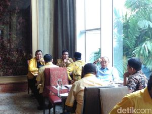 Deal! DPD I Golkar Akan Serahkan Surat Dukung Munaslub ke DPP