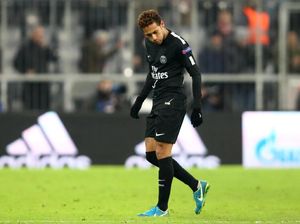 Neymar Dilempari Uang Palsu oleh Fans Bayern
