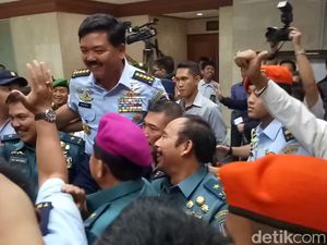 Teman Seangkatan Arak Marsekal Hadi yang Disetujui DPR Jadi Panglima