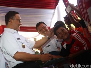 Anies Hadiri Peringatan Hari Disabilitas Internasional Anies Hadiri Peringatan Hari Disabilitas Internasional