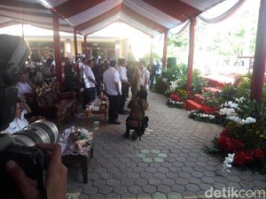 Ketua Pertuni DKI ke Anies: Saya Gubernur Tuna Netra Pak Ketua Pertuni DKI ke Anies: Saya Gubernur Tuna Netra Pak